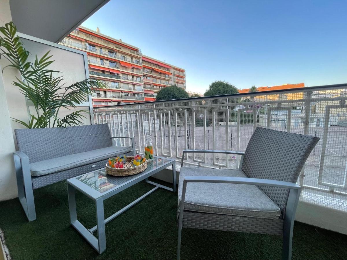 Comfortable Apartment With Parking - Antibes Riviera Ngoại thất bức ảnh